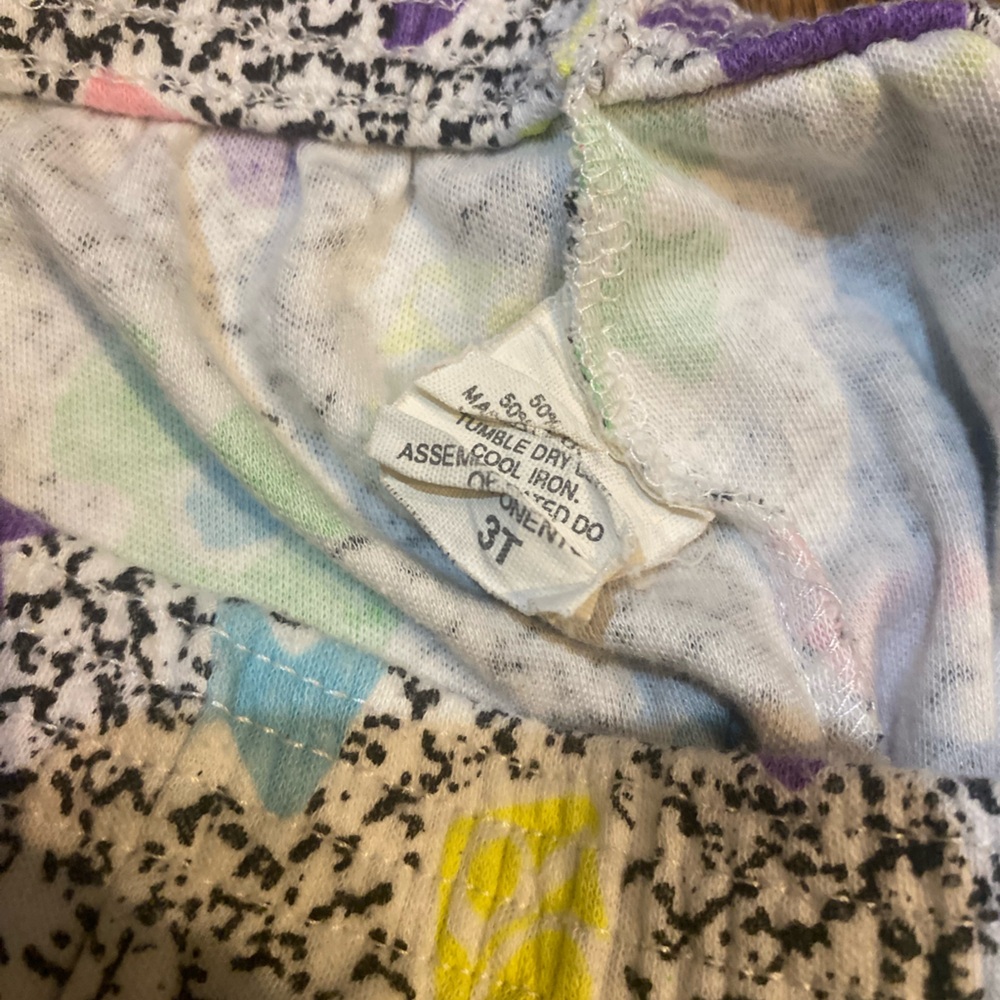 Vintage Shorts - Picture 2 of 3